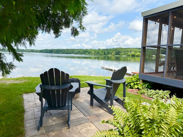 Ivy Cottage-Lake Cabin Near Mpls! FREE SUPs+Canoe
