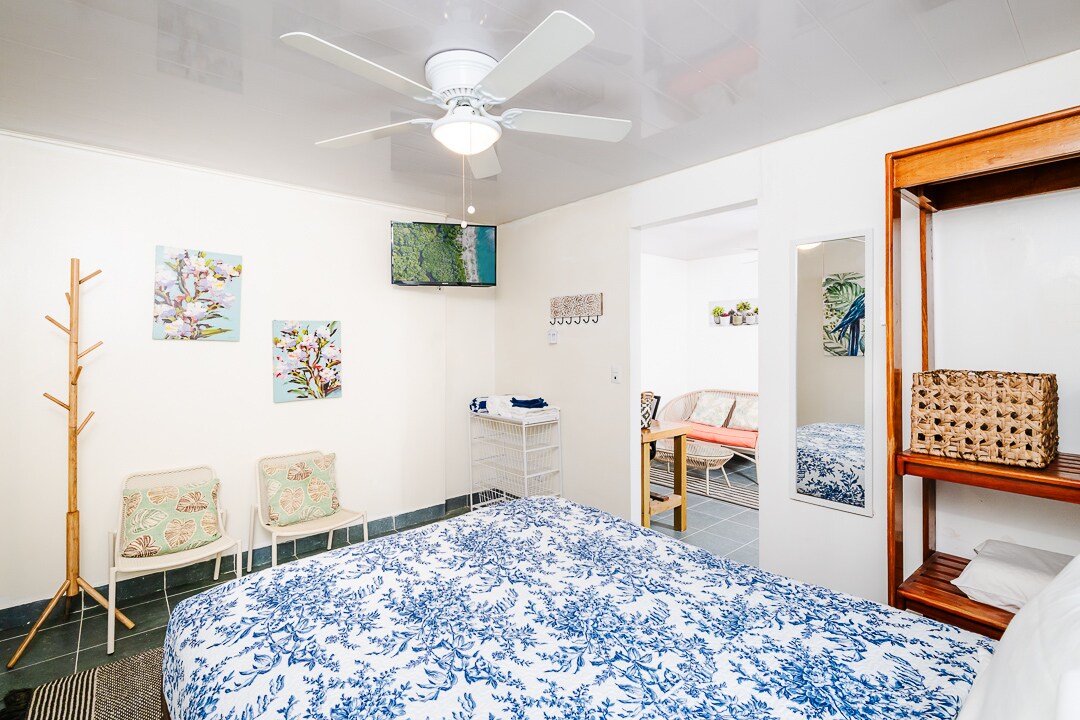 Tropical 1BR Oasis · Steps to Beach — 1 bedroom vacation rental in Playa Langosta