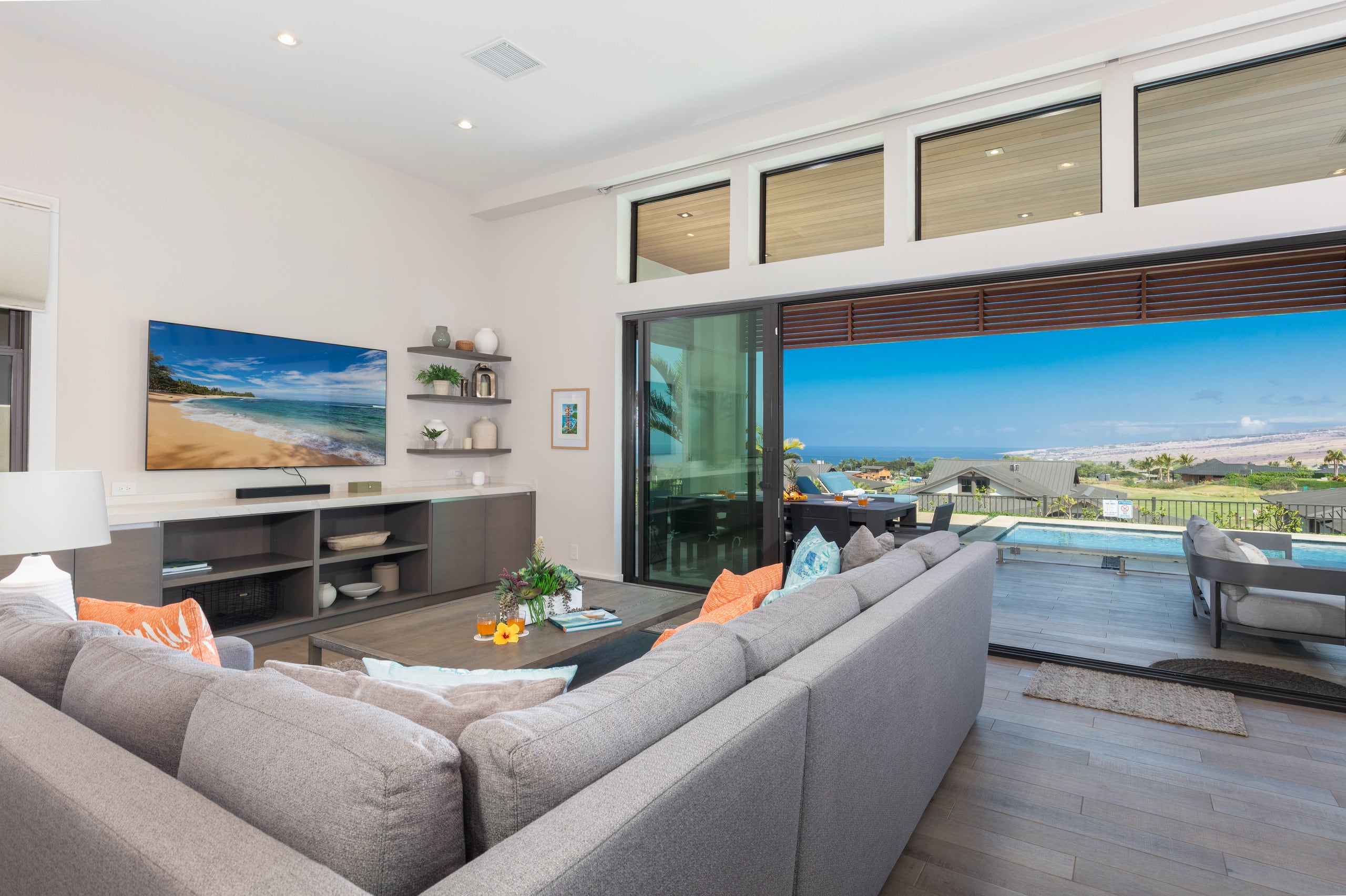 Home in Waimea · ★4.77 · 4 bedrooms · 9 beds · 4.5 baths - Image 3