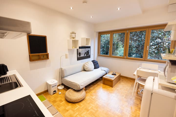 Room65 Guest House - Three - Rim