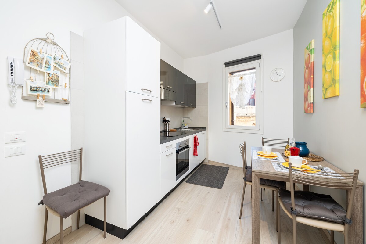 Successful Airbnb property: Apartment Venice Lido Centro Biennale in Venezia