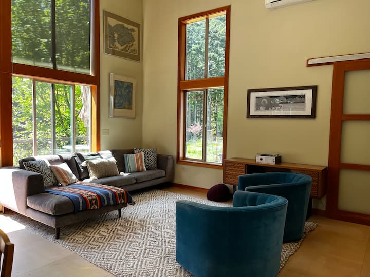 Whidbey Retreat With 
Hot Tub And Wood Fired Sauna - Langley, WA