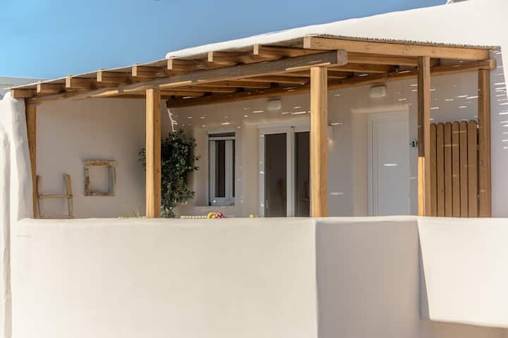 Almi Of Naxos- Superior Apartment - Naxos