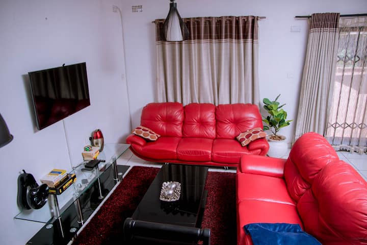The De Gletwyna - Luxury Guest Wing W/ Gym - Harare