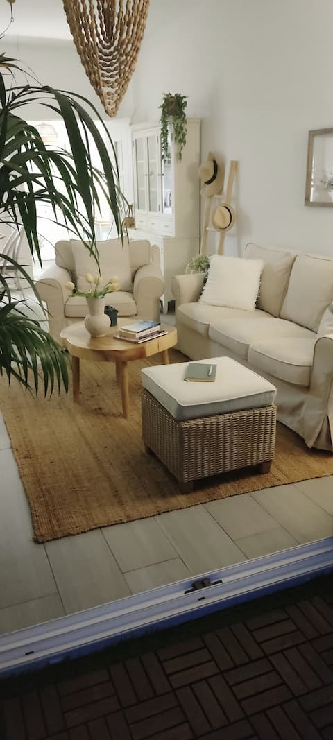 Successful Airbnb property: Comfort and exclusivity by the sea and golf. in Motril
