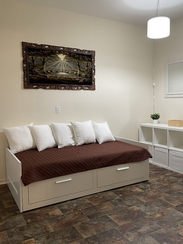 საძინებელი 4