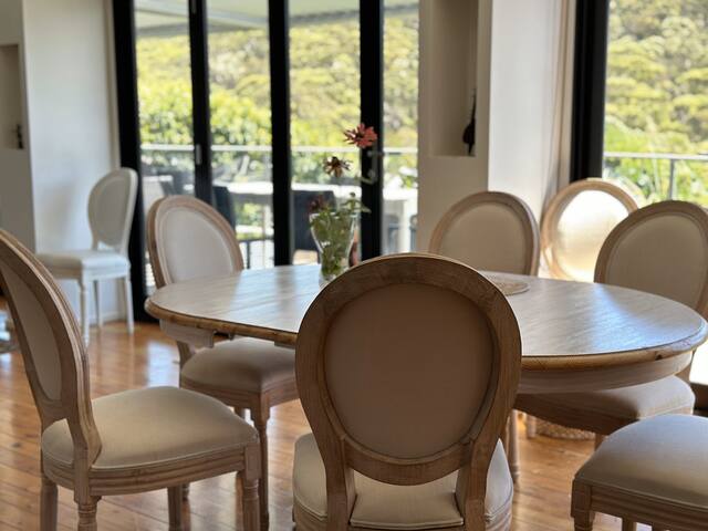 Luxury 6 bedroom villa with pool and amazing views gallery image 5