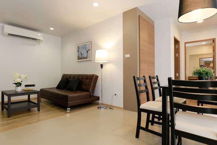 70 Sq.m. 2br/1bath Apartment. 400m From Bts Nana - Bangkok