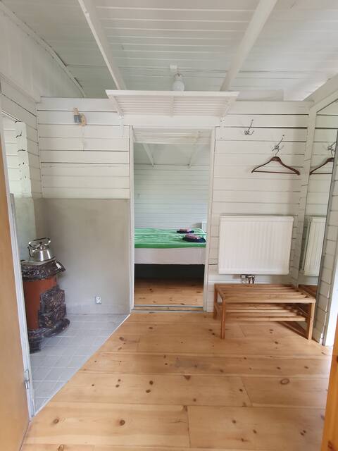 Top Airbnb: At the edge of the forest, overlooking open nature and water. in Söderköping