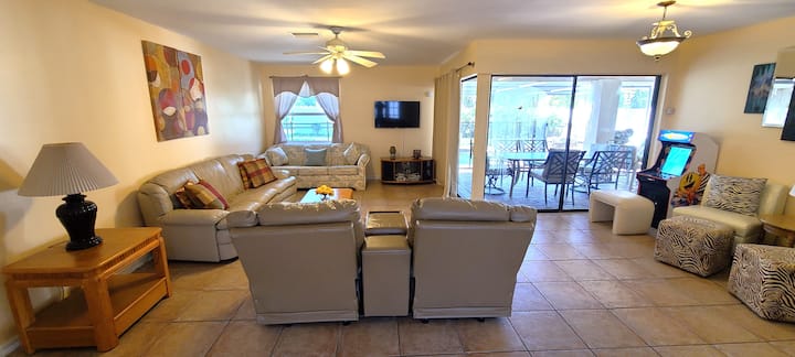 غرفة المعيشة