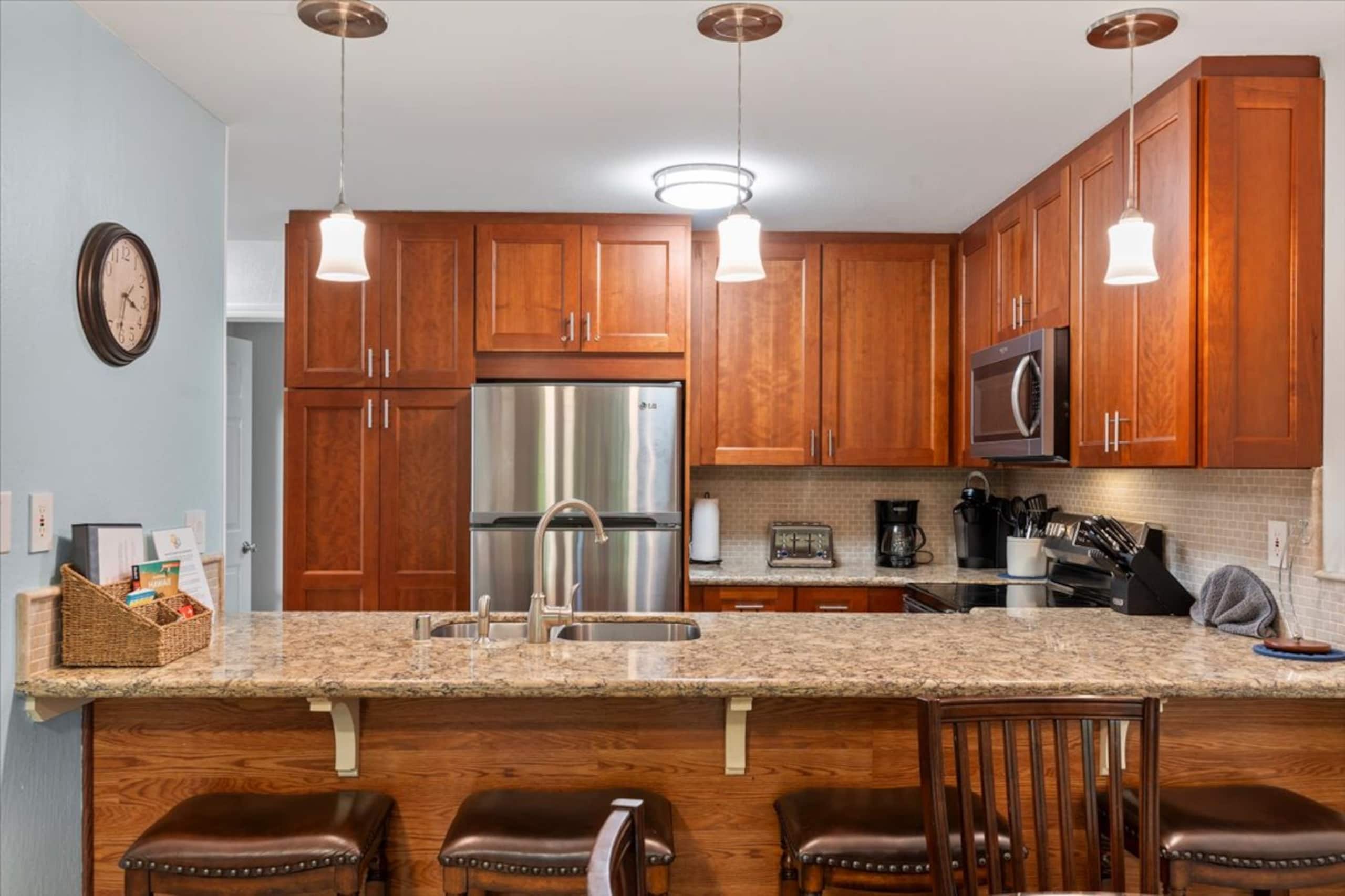 Condo in Kihei · ★4.96 · 1 bedroom · 2 beds · 1 bath - Image 18