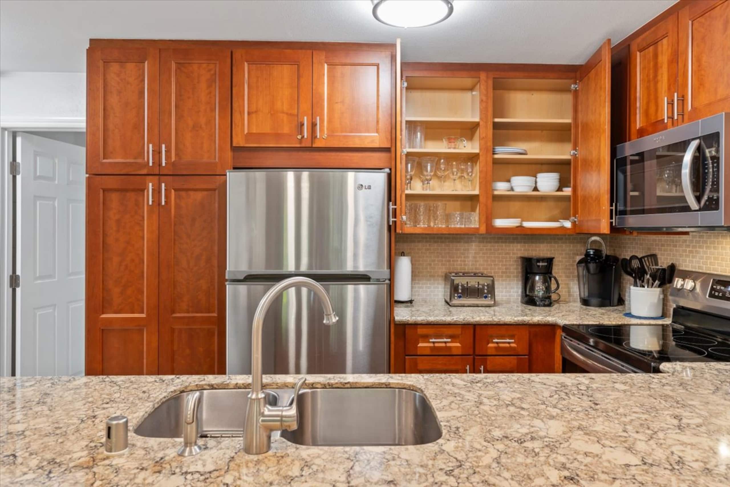 Condo in Kihei · ★4.96 · 1 bedroom · 2 beds · 1 bath - Image 20