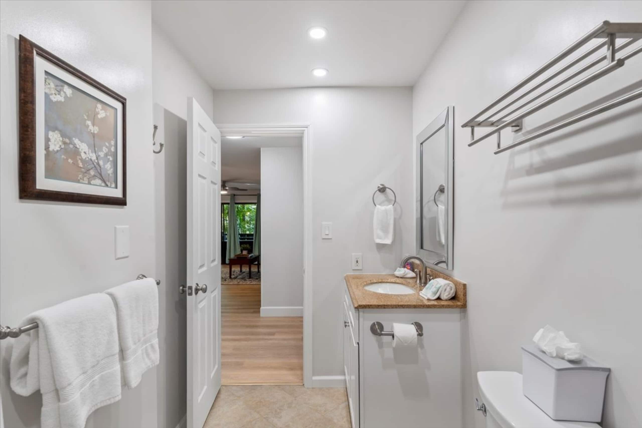 Condo in Kihei · ★4.96 · 1 bedroom · 2 beds · 1 bath - Image 32