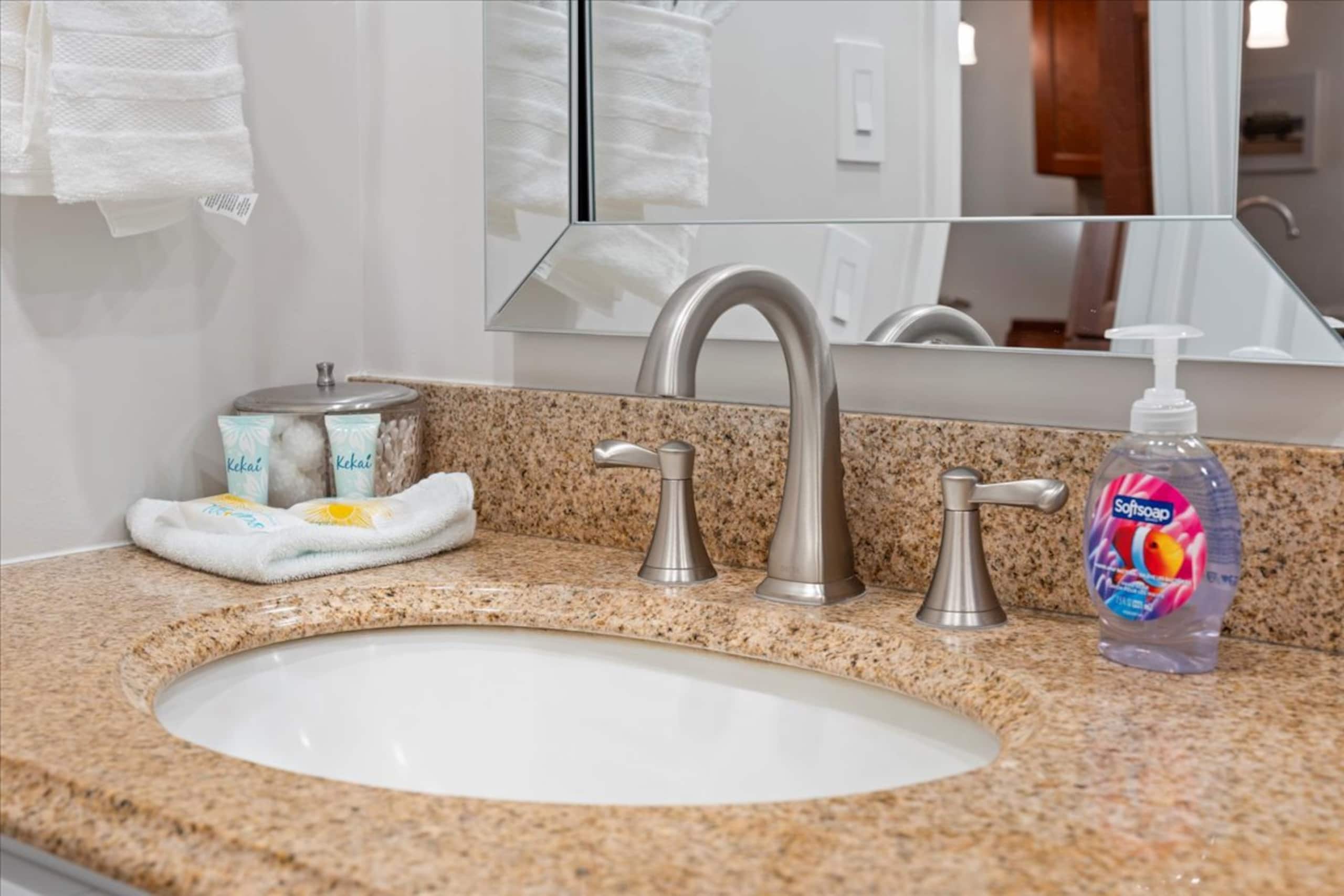 Condo in Kihei · ★4.96 · 1 bedroom · 2 beds · 1 bath - Image 33