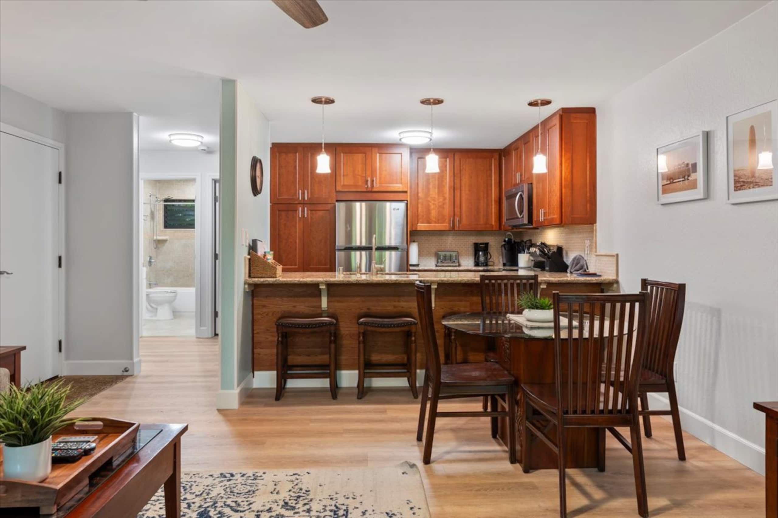 Condo in Kihei · ★4.96 · 1 bedroom · 2 beds · 1 bath - Image 23