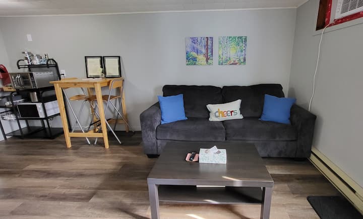Bright & Cozy /Private & Central Studio Edmundston - Edmundston