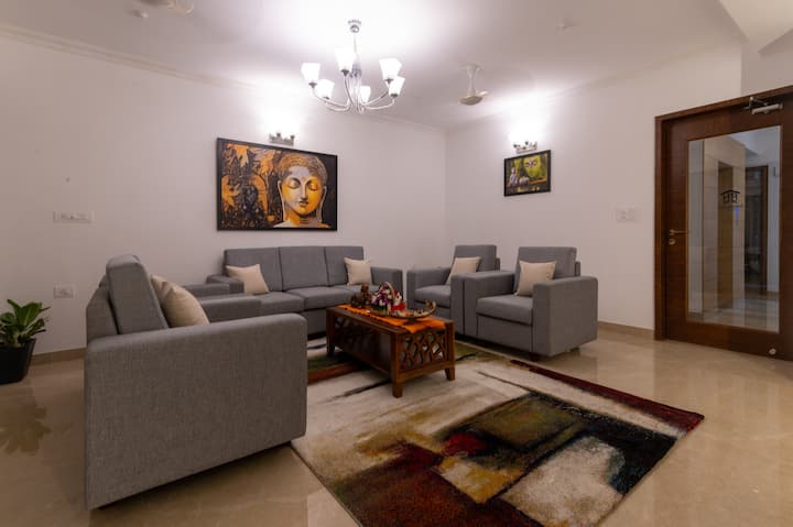 Living room image 4