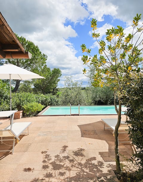 La Masseria - apartment with shared pool and view
