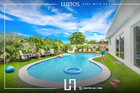 Family Miami: Resort Pool, Sports & BBQ Oasis