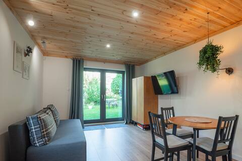 Successful Airbnb property: ATME pleasant, independent apartment with garden in Karpacz