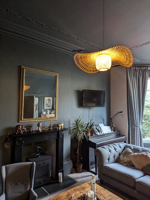 Popular Airbnb listing: Beautiful Family Home in Nether Edge