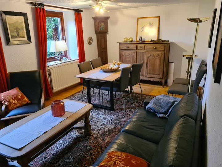 Haus Päsch Nahe See Mit Beheiztem Whirlpool/sauna - Bütgenbach
