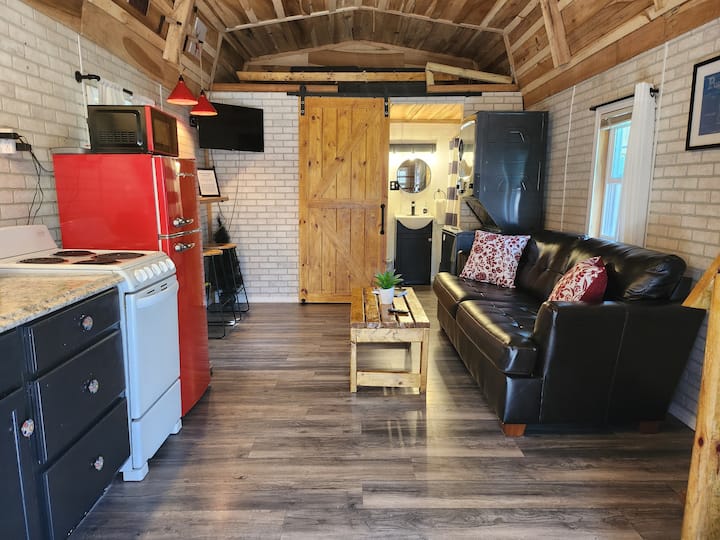 Поглед од влезната врата. 