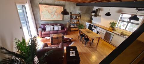 Apartment 4 - Haddin Court - Chic NY Loft Style