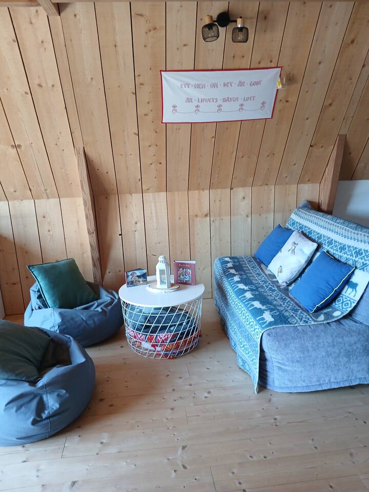 Convivialité Dans Un Symphonie De Bois - Bretagne