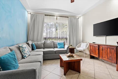 The Oaks78 Remodeled Penthouse Luxury Privacy Zen
