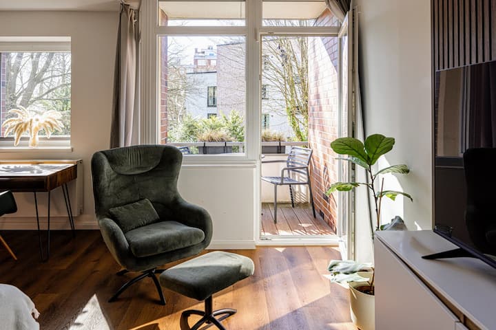 have-a-nice-Stay - Near train station, quietly located