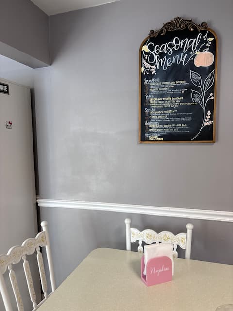 “Aunt Betty’s Cottage” whimsical enclosed yard