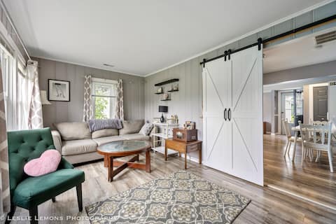 “Aunt Betty’s Cottage” whimsical enclosed yard