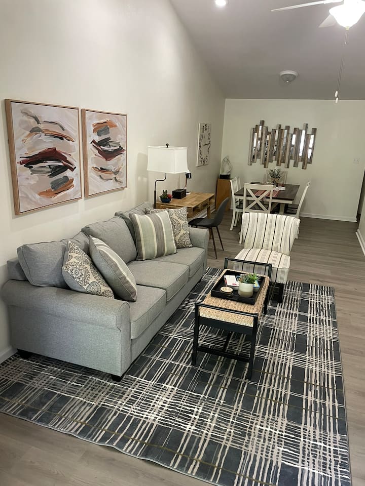 Perfect Place To Stay In Tallahassee - Tallahassee, FL