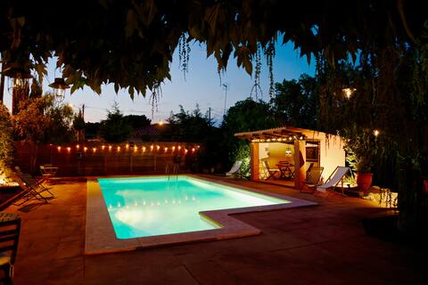 The Cedre Blau. House with pool in Granollers