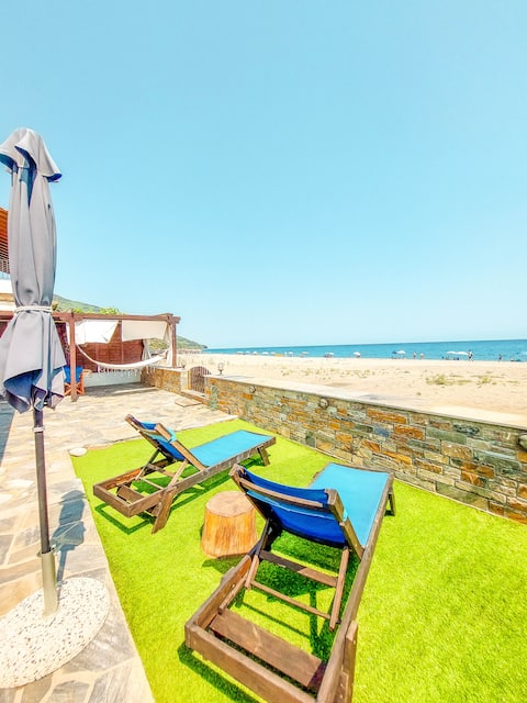 Beach House on the sand! Direct beach access.