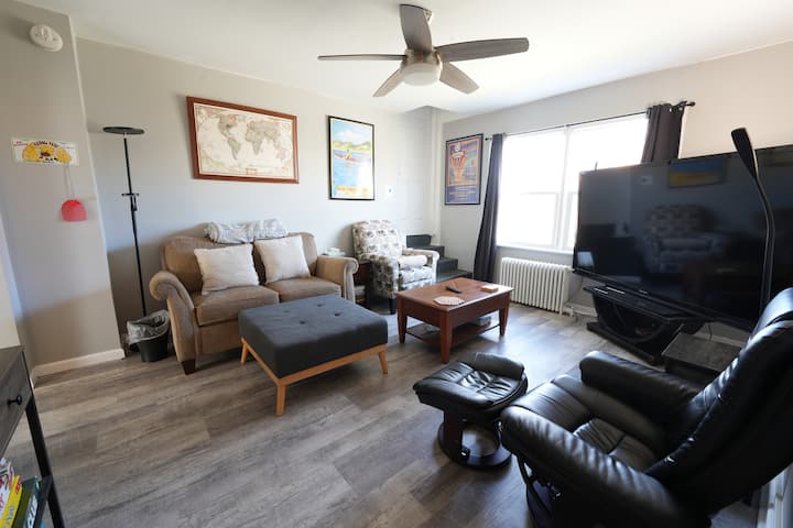 Whiting’s South Shore Suite - Hammond, IN
