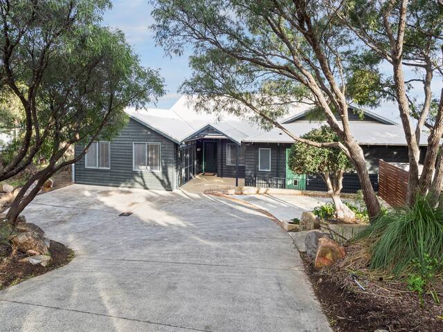 Baudin Beach House | Gnarabup gallery image 3