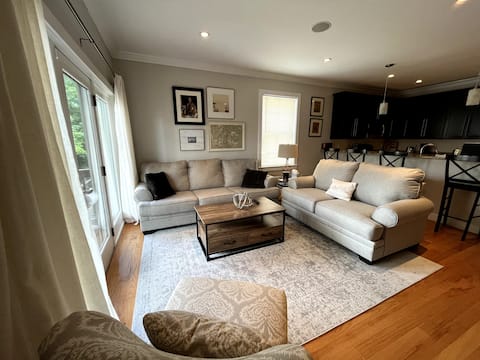 Top performing Airbnb: Boston Townhouse - 3BR/2.5BA - Seaport BCEC in South Boston