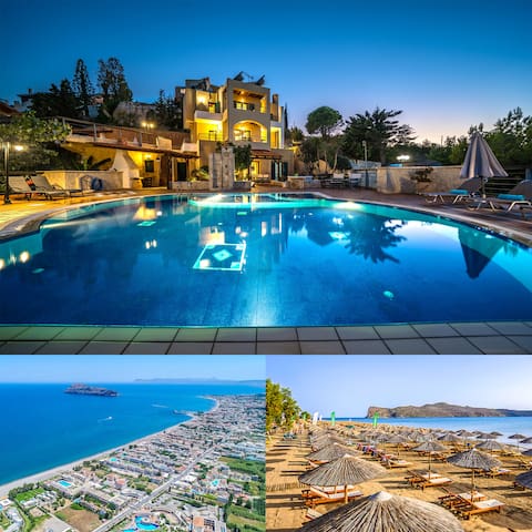 5′ to Beach / 2 Private Pools / 6 Bedrooms / BBQ