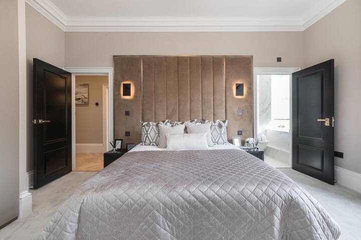 Elegant Hyde Park Stay Near Oxford St & Mayfair gallery image 3