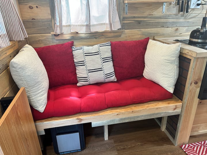 Tina! A Dolores Tiny Home - Dolores, CO