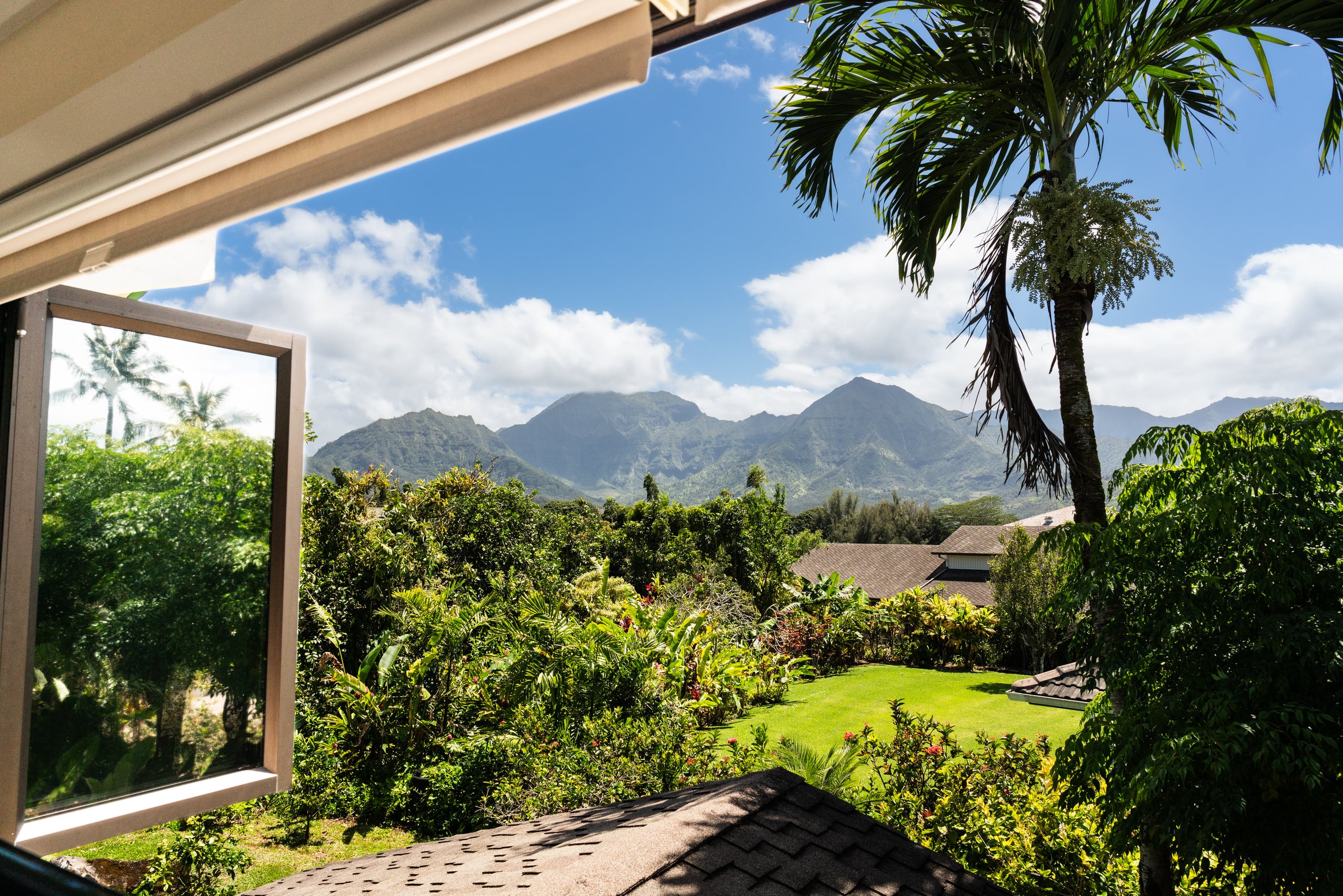 Home in Princeville · ★4.86 · 3 bedrooms · 4 beds · 2.5 baths - Image 90