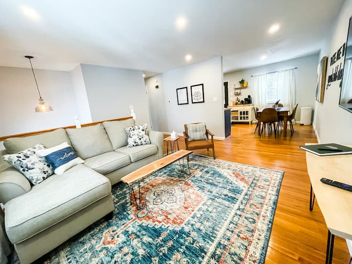 Sparkling Clean Saratoga Home Near Spac Track Dogs - Saratoga Springs, NY