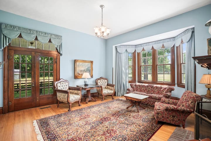 5 Br - Great Dining Areas - Privacy -Country Views - Springfield, TN