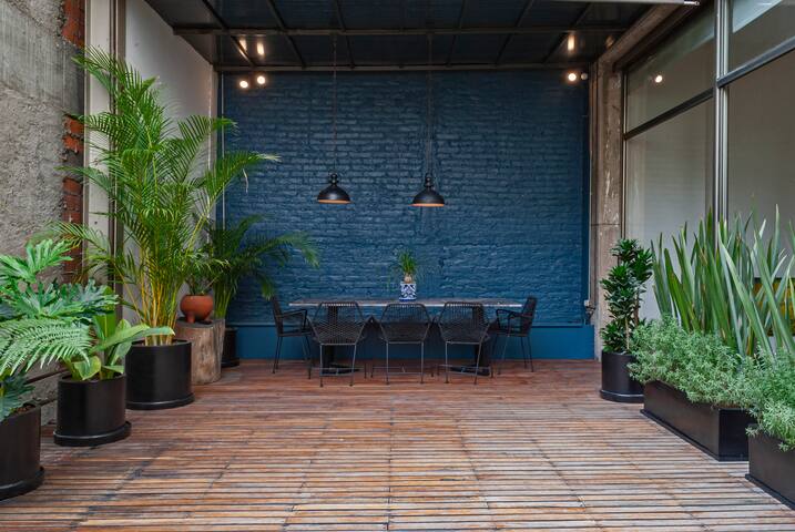 Stunning Condesa Apartment with Private Terrace gallery image 4