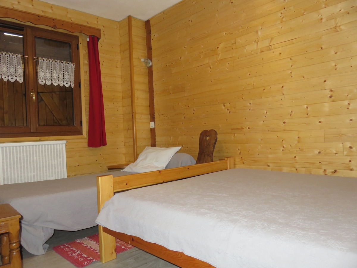 غرفة النوم 1