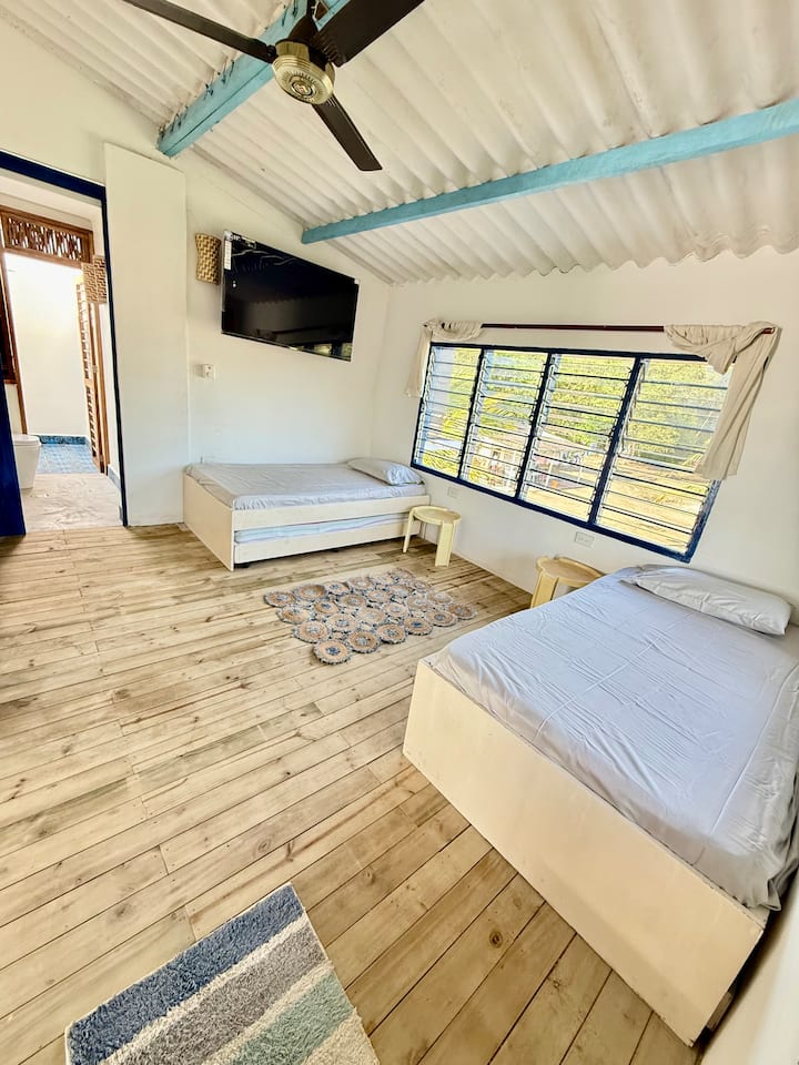 Schlafzimmer 4