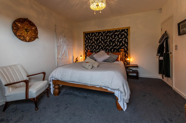 Delicious room with an outdoor area too.  The Queen Bed is made from the former Billiard Table from the Cardrona Hotel!  You get to sleep on a piece of history from my family