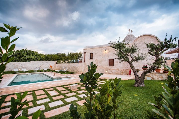Relax Trulli Magravì Countryhouse - Apulia
